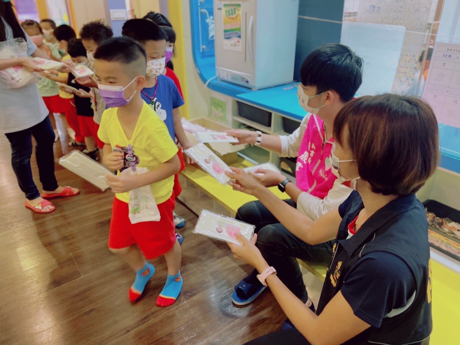 202110口罩送愛 關懷幼童(標題圖檔)