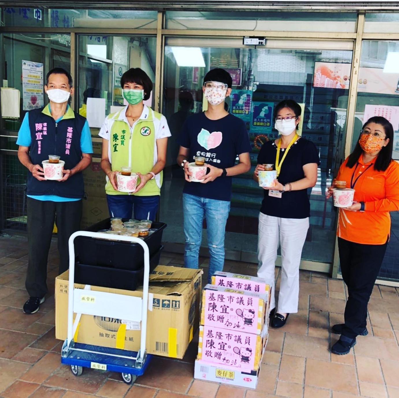 用行動挺醫護!薄荷食物銀行愛心火鍋力挺醫護(標題圖檔)