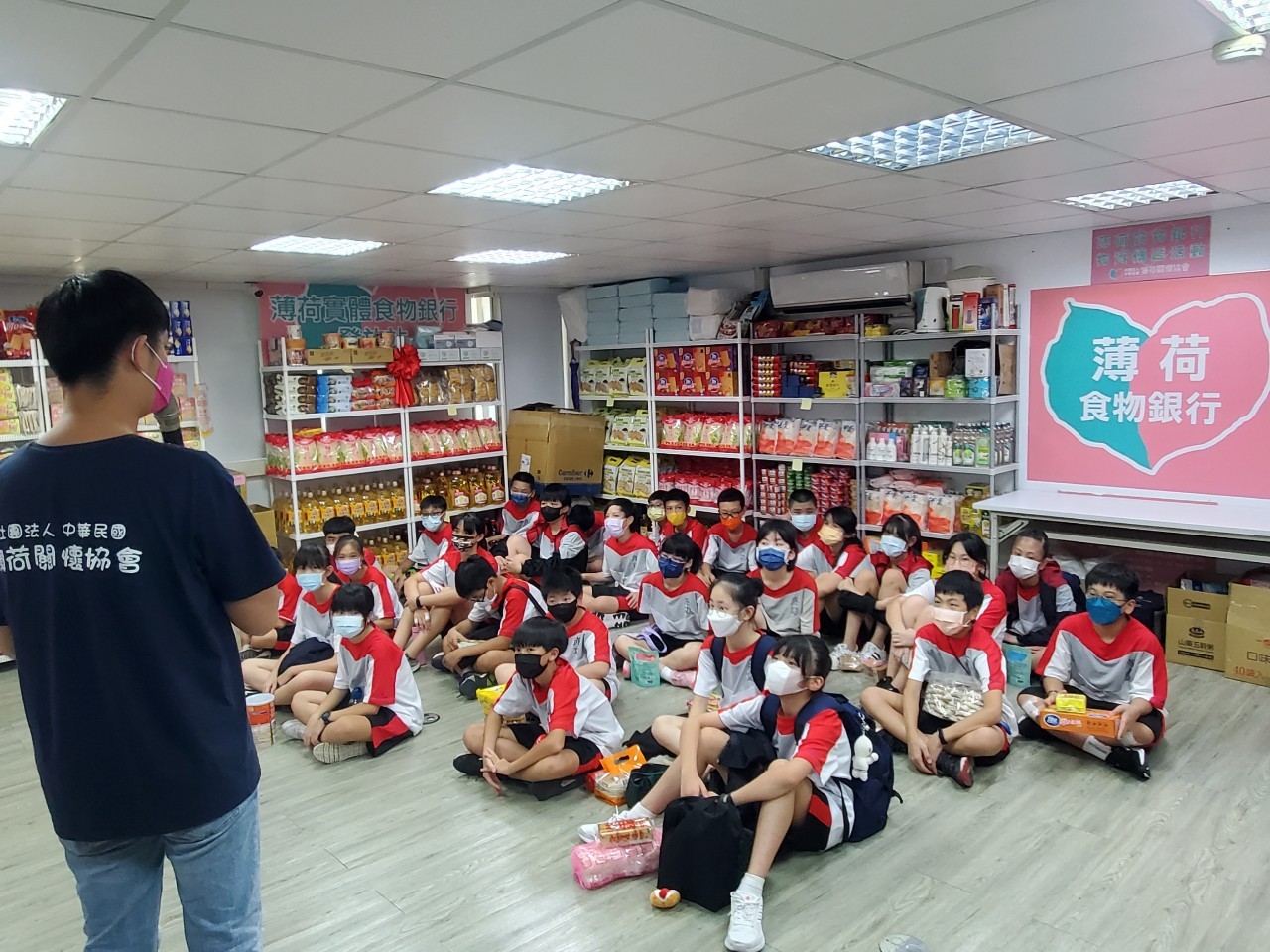 202209基隆成功國中物資傳遞(標題圖檔)