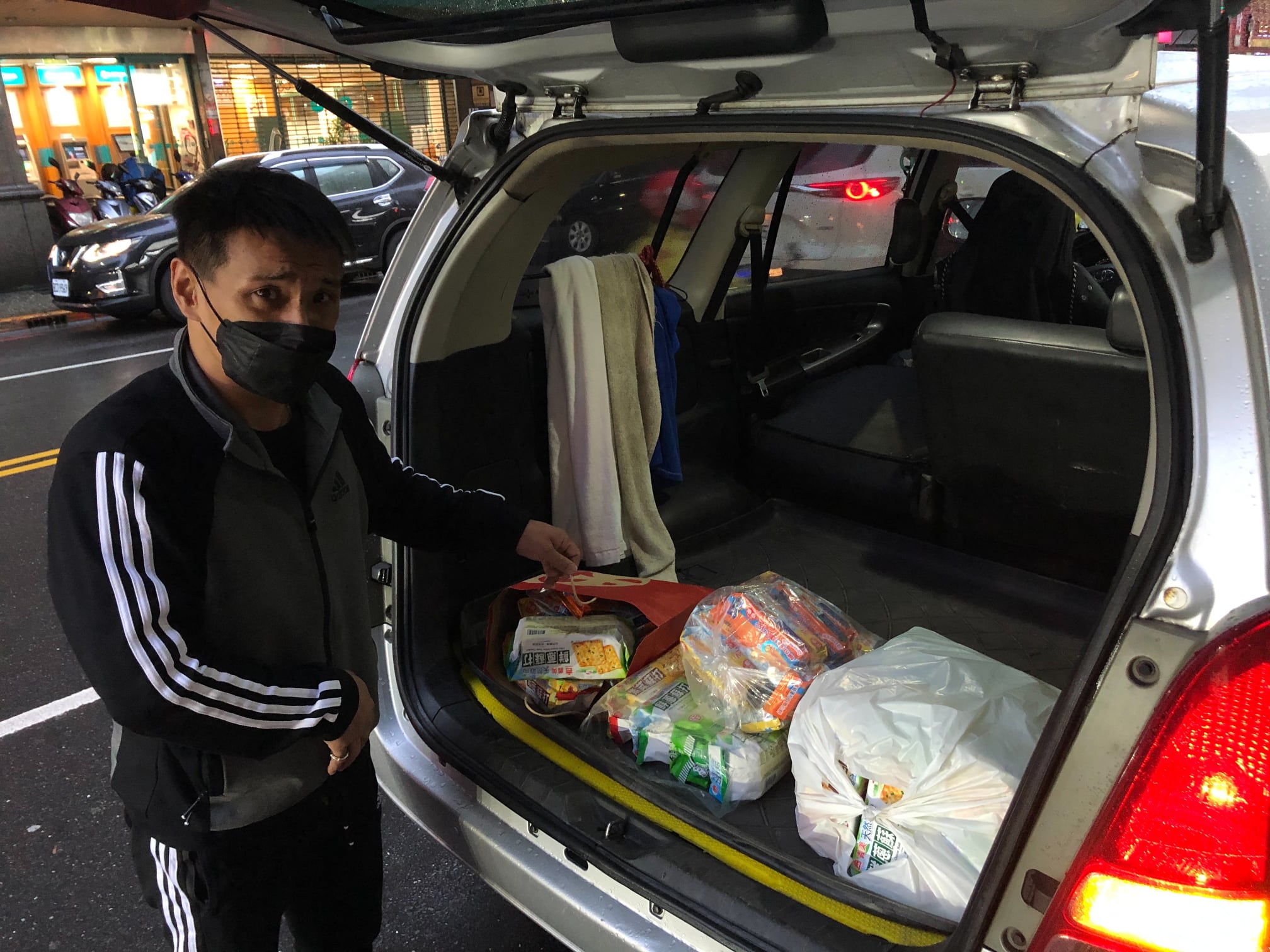 捐贈物資 關懷弱勢(標題圖檔)