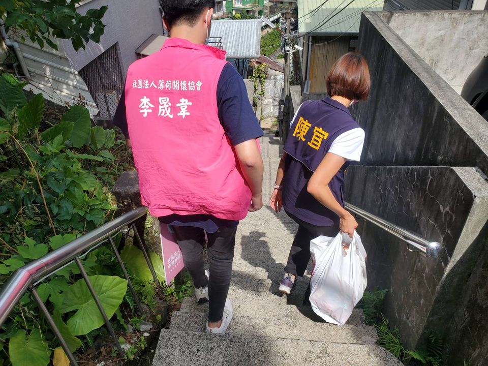 關懷關心 暖心彼此(標題圖檔)