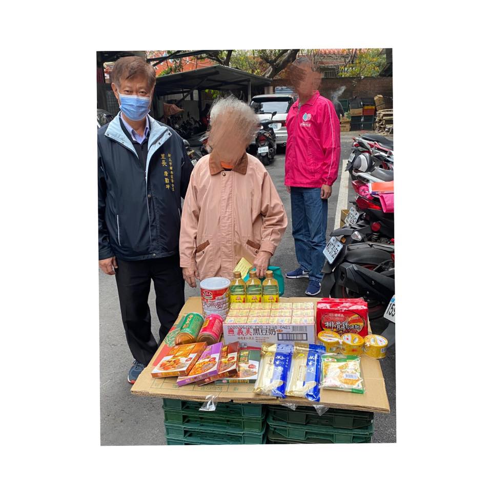 祖孫倆相依為命 獨自撫養國小孫女的詹奶奶的故事(標題圖檔)