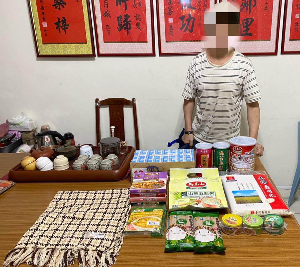 兒子罹患重度躁鬱症 獨自撫養兩名孫子的林爺爺(標題圖檔)