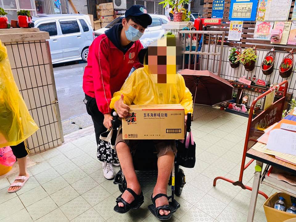 依靠打零工維生的重度身障父親-蕭爸爸的故事(標題圖檔)