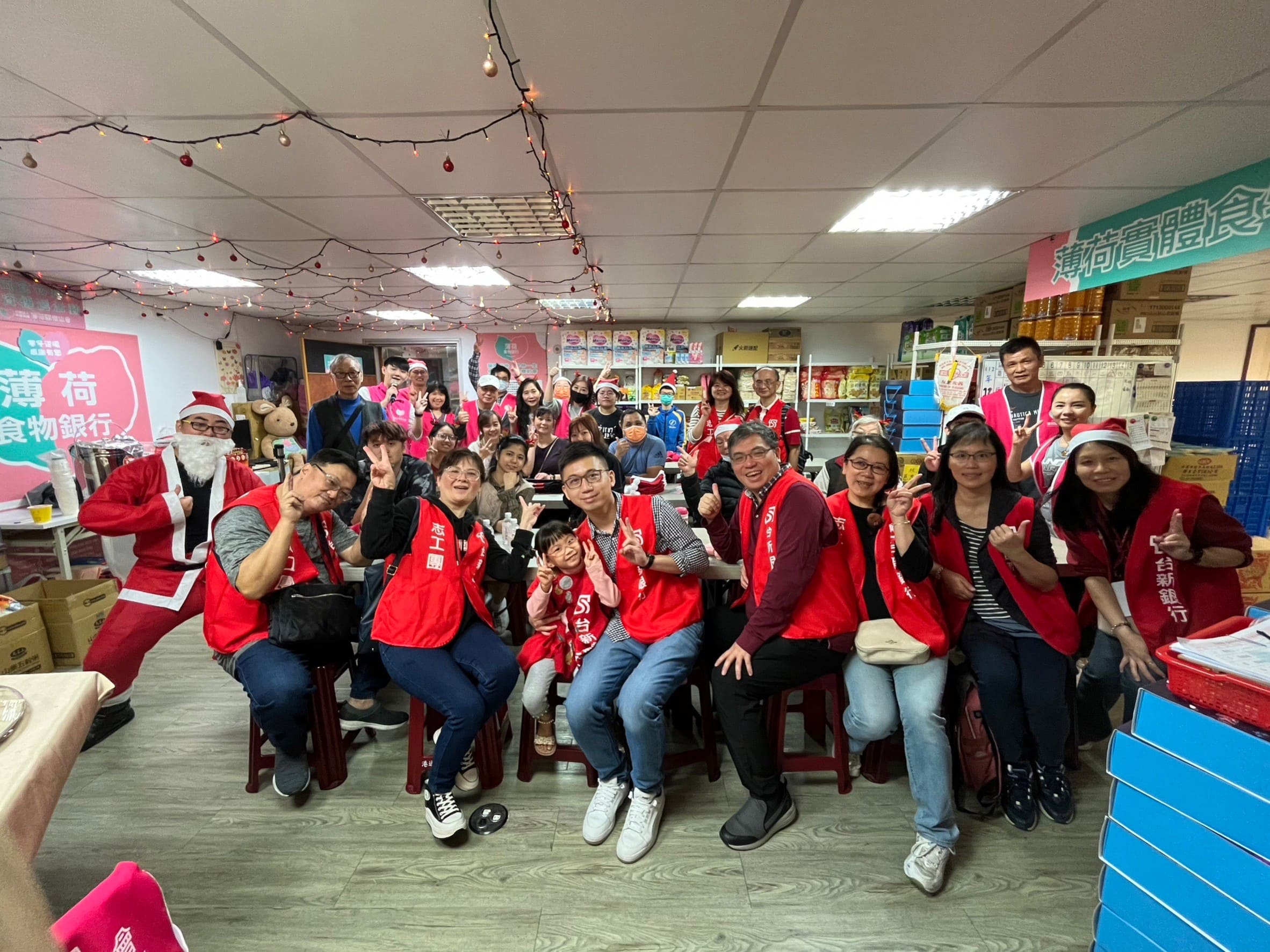 🔔聖誕傳愛 物資傳遞活動🔔(標題圖檔)